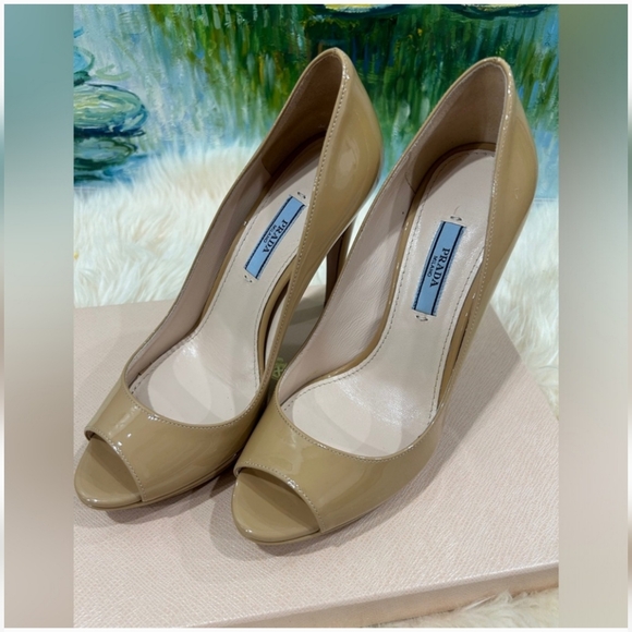 Prada Size 37 Patent leather heels - Picture 2 of 8